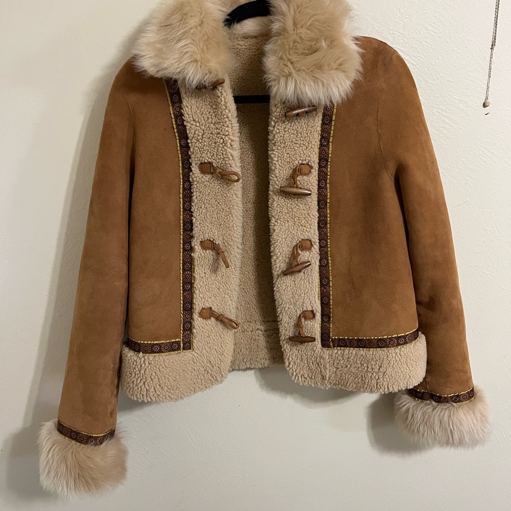 Musier Shearling Coat - Picture 3 of 12